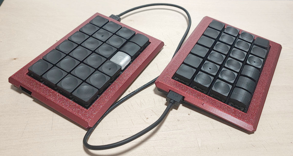 Teihai24Gx2 with 自作ケース(Crimson Flare + Black)